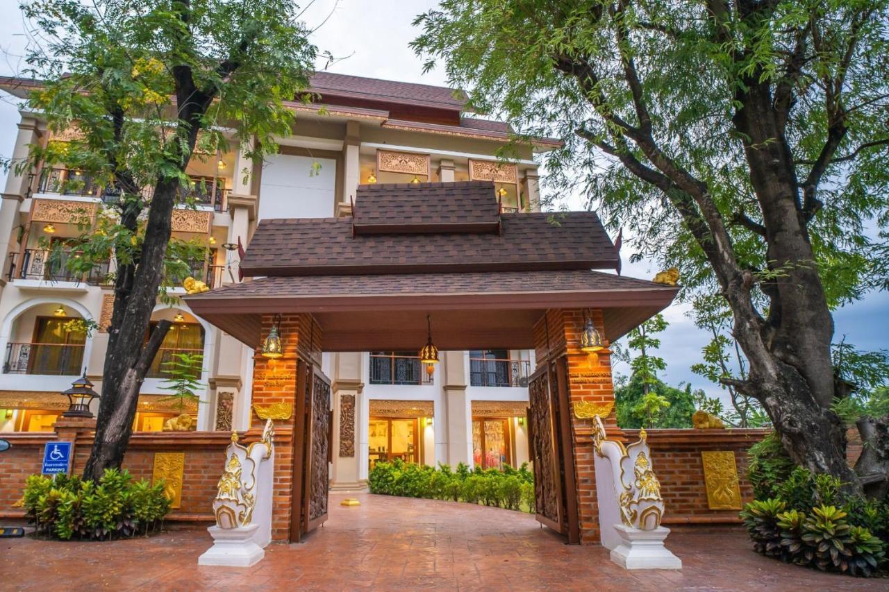 Siri Nakornpink Chiang Mai Hotel Sha Plus Exterior photo