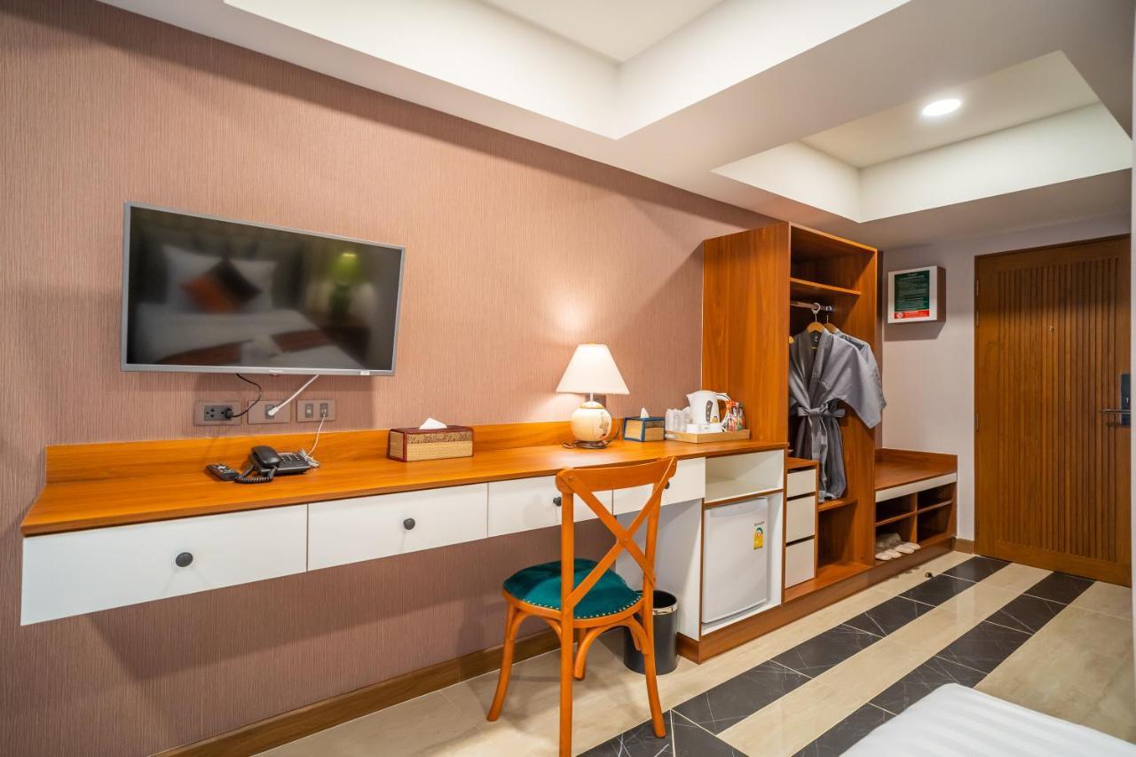 Siri Nakornpink Chiang Mai Hotel Sha Plus Exterior photo