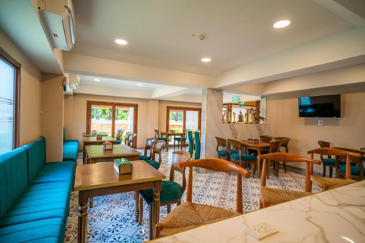 Siri Nakornpink Chiang Mai Hotel Sha Plus Exterior photo